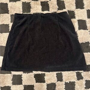 HALARA Black Mini Pencil Skort